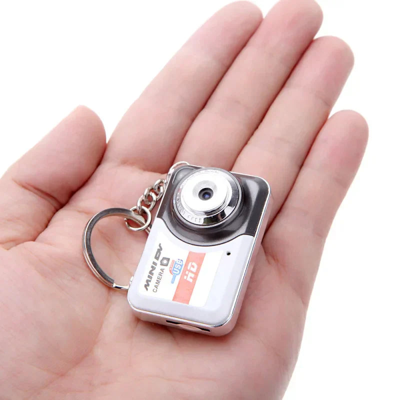 Andoer X6 Portable Ultra Mini High Denifition Digital Camera Mini DV with 32 GB Memory Card Mini Digital Camera 1280*1024